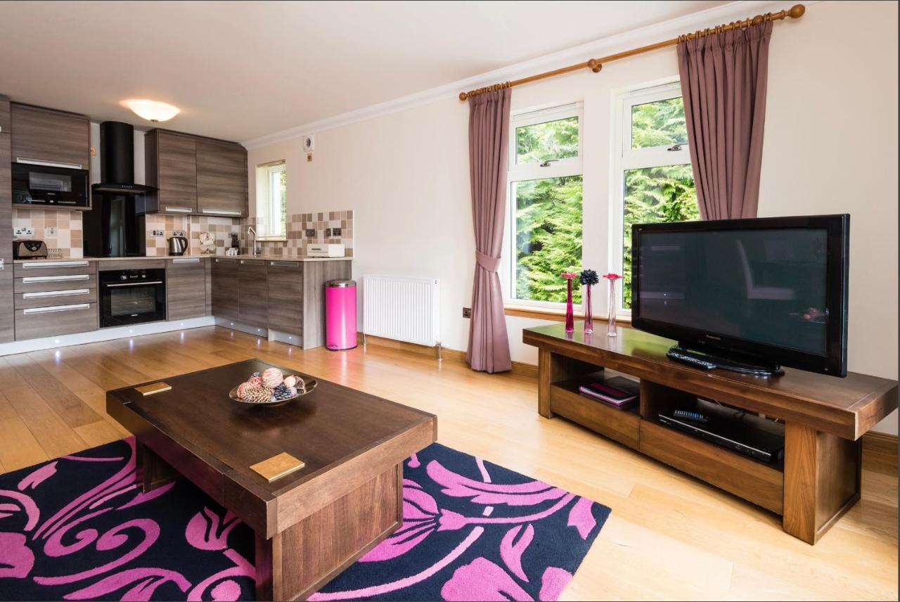 The Claymore Guest House Питлохри Екстериор снимка