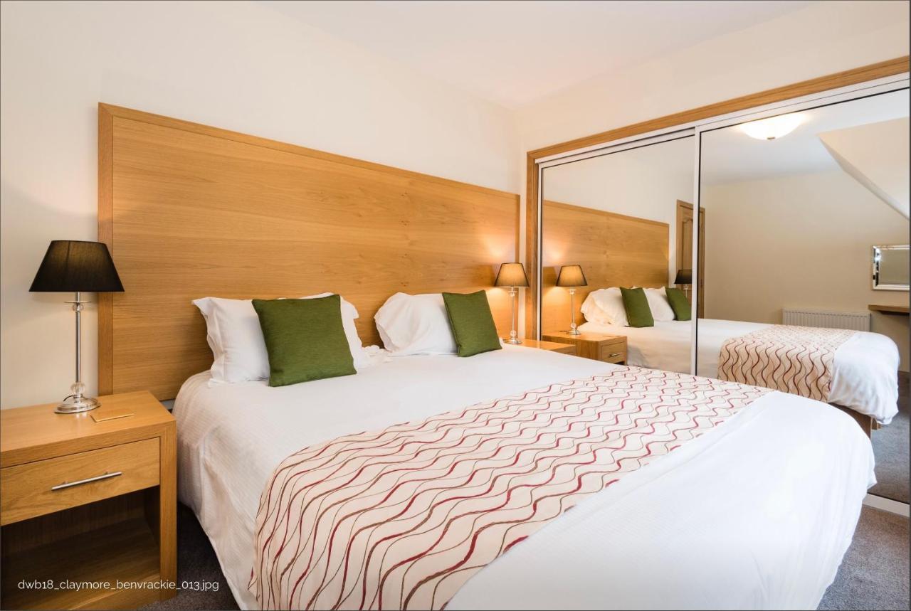 The Claymore Guest House Питлохри Екстериор снимка