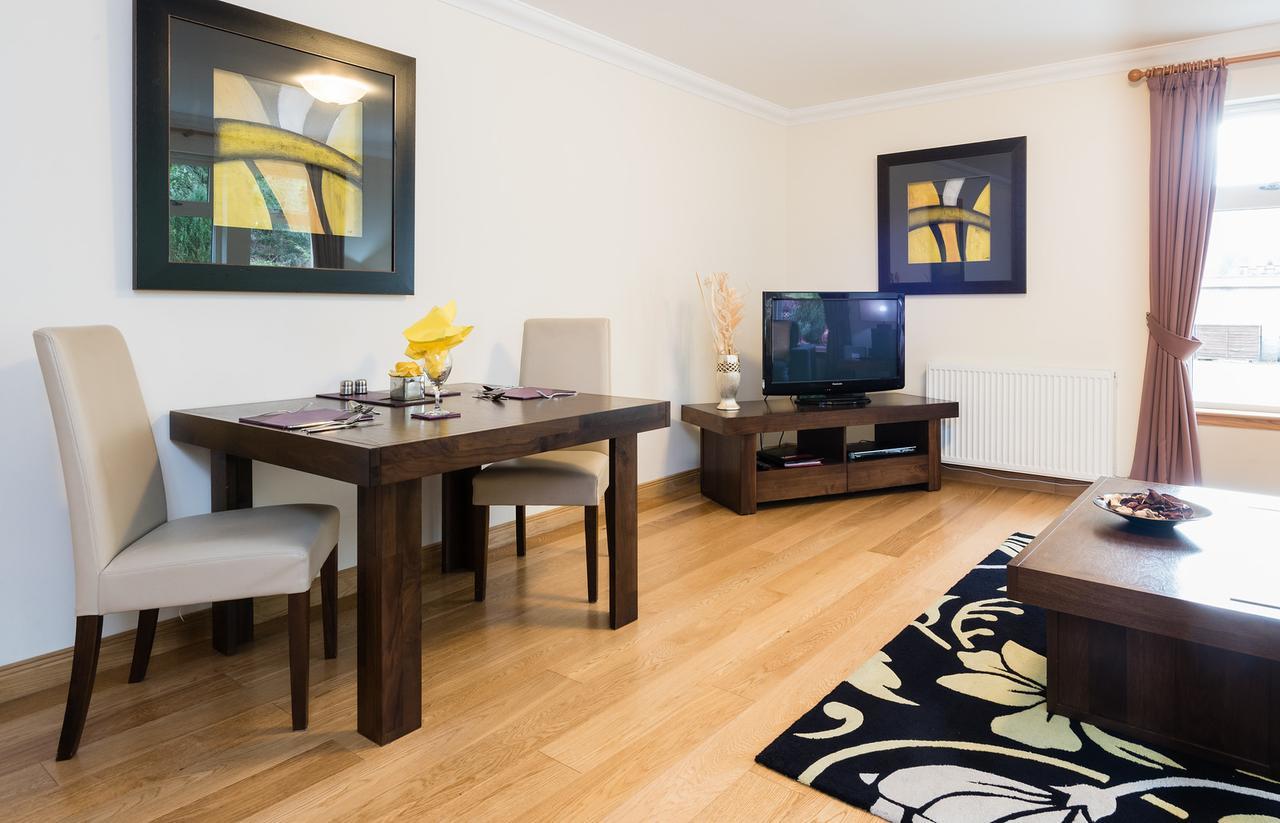 The Claymore Guest House Питлохри Екстериор снимка